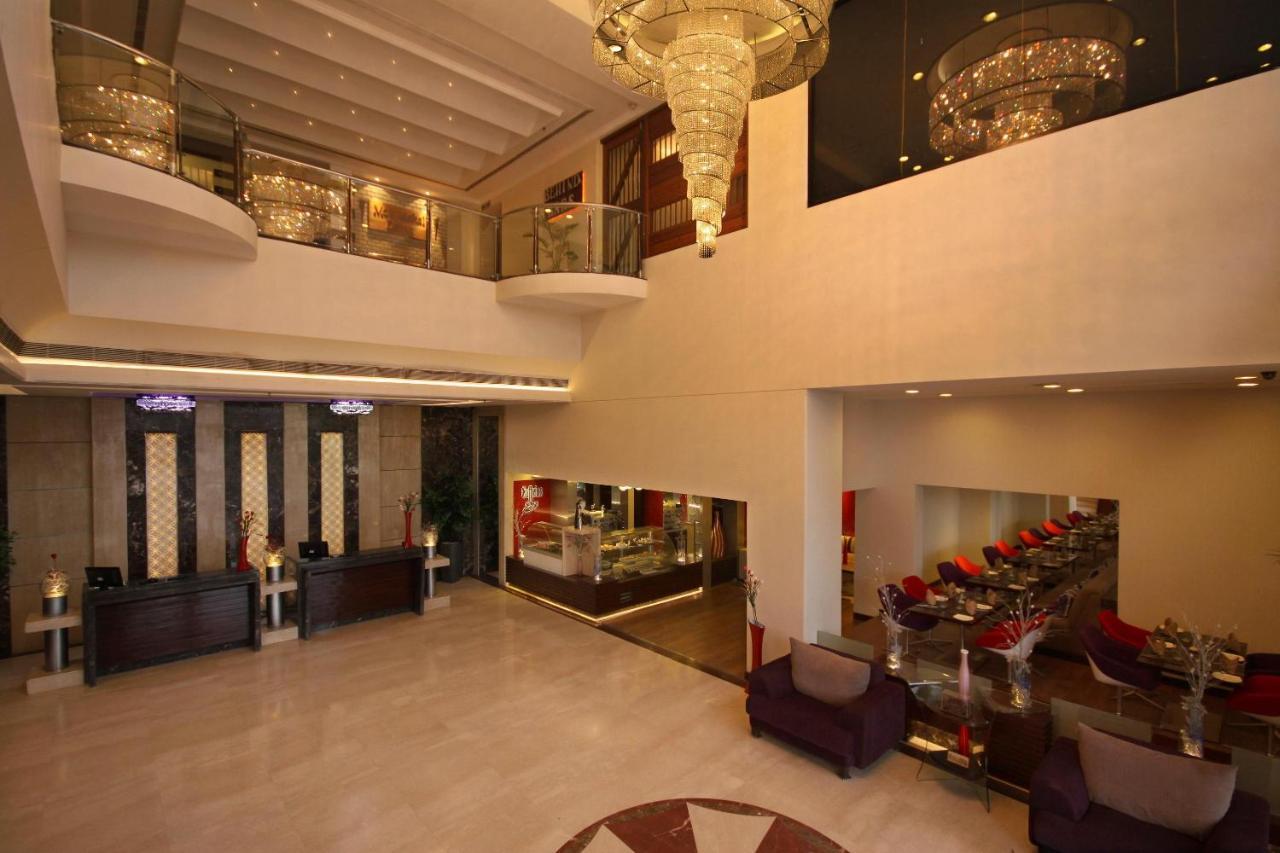 Hotel Golden Tulip Amritsar Zewnętrze zdjęcie